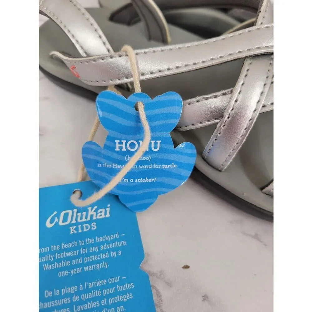 OluKai girls sandals